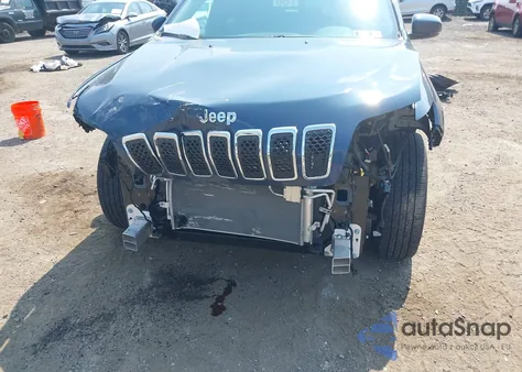 2021 Jeep Cherokee Latitude Lux 4X4 z USA, uszkodzony, nr VIN 1C4PJMMX7MD204450